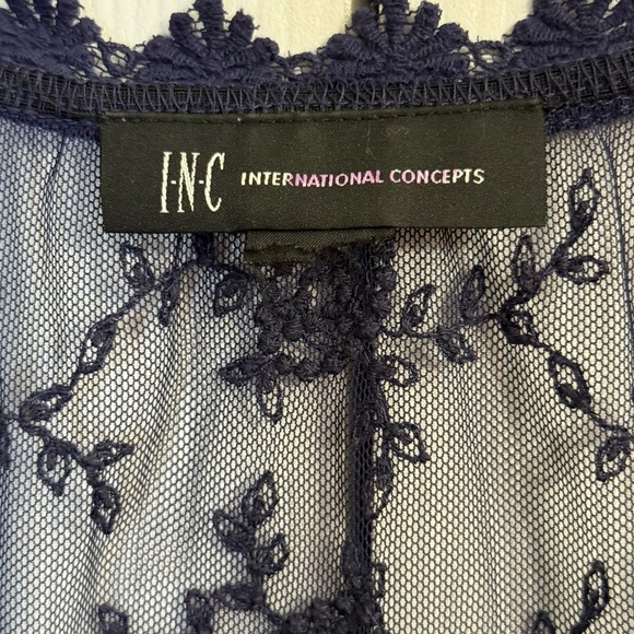 ✨INC International Concepts Lace Top Sheer Short Sleeve Blouse Navy Size S - Picture 8 of 8